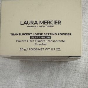 Laura Mercier Translucent Loose Setting Powder Blur Translucent Medium Deep